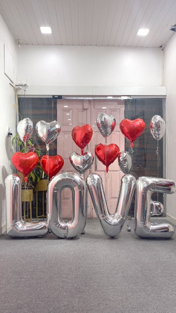 Valentines and Anniversary Balloons Decoration