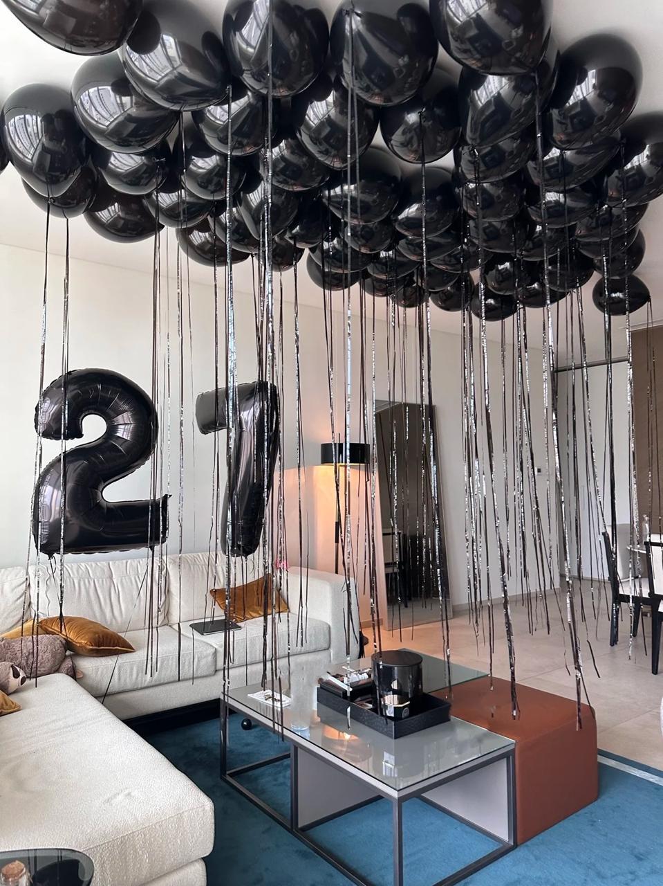 Black balloons setup