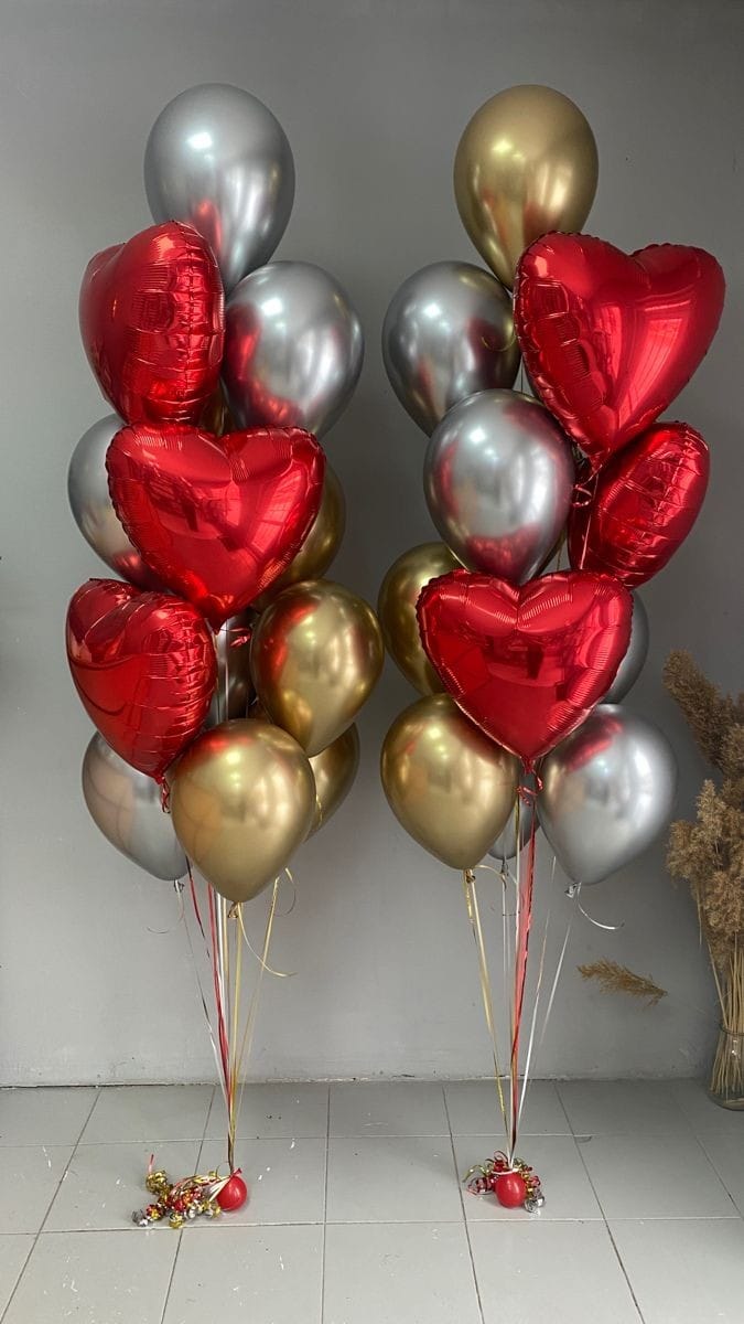 Valentine balloon bouquet